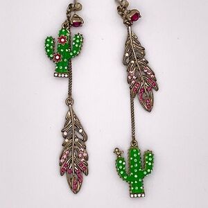 BETSEY JOHNSON EARRINGS